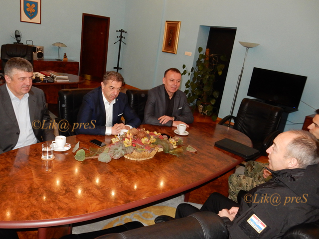 General Krstičević na razgovoru u Ličko-senjskoj županiji/Foto Lika press