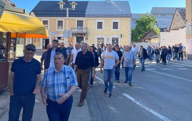 Branitelji su prošetali gospićkim ulicama                                                                                                                                                                                                                 
