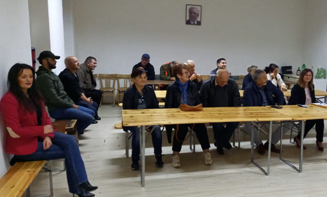 Članovi HDZ-a na Izbornoj skuppštini u Bilaju...                                                                                                                                                                                                          