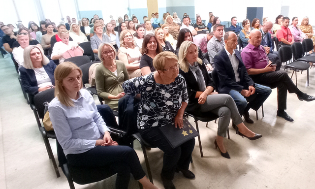 Sudionici prve konferencije o uvođenju eura kao hrvatske valute/Snimio Marko Čuljat                                                                                                                                                                       